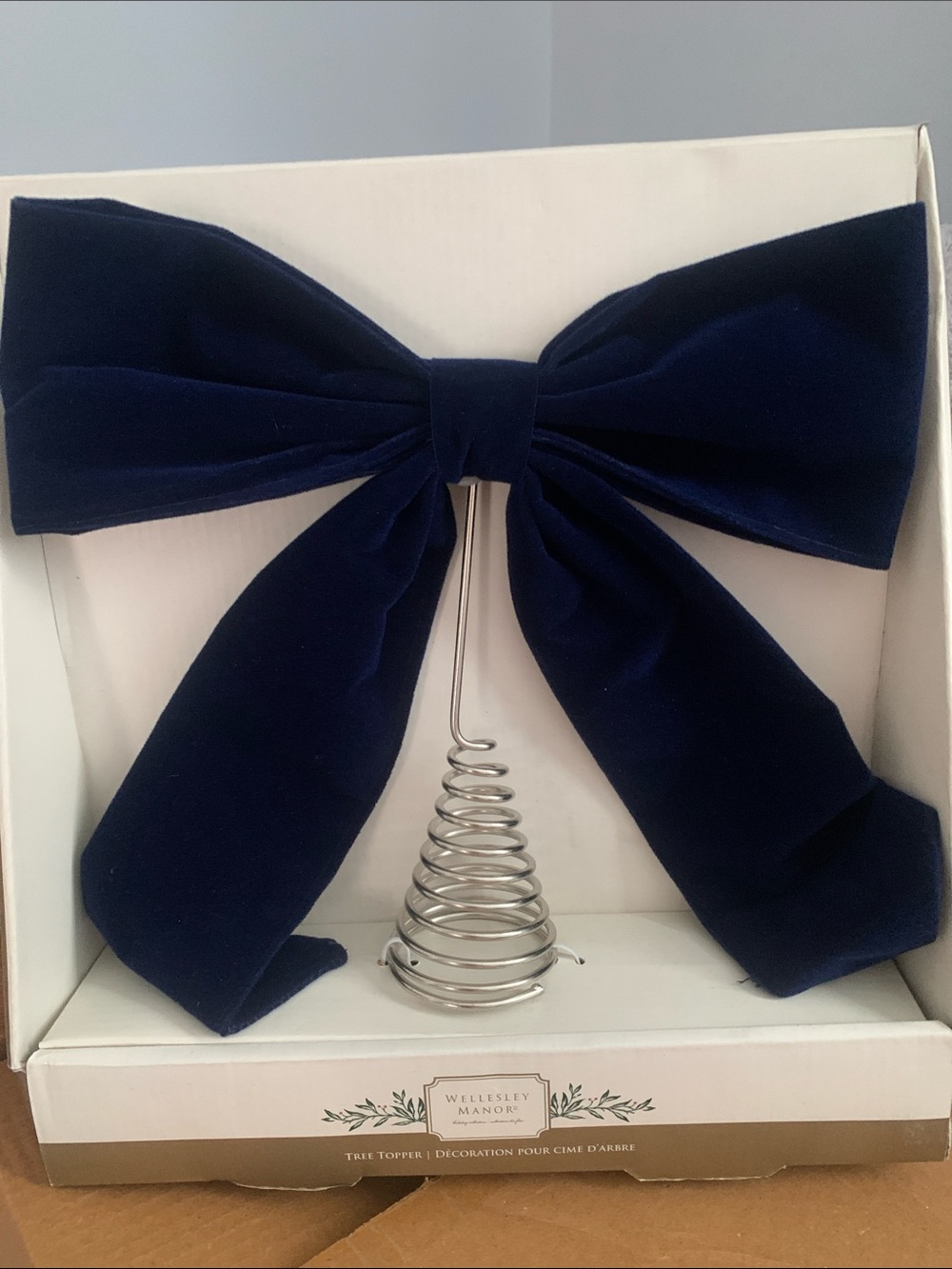 🆕-Deep Navy Velvet Bow Tree Topper By WELLESLEY MANOR